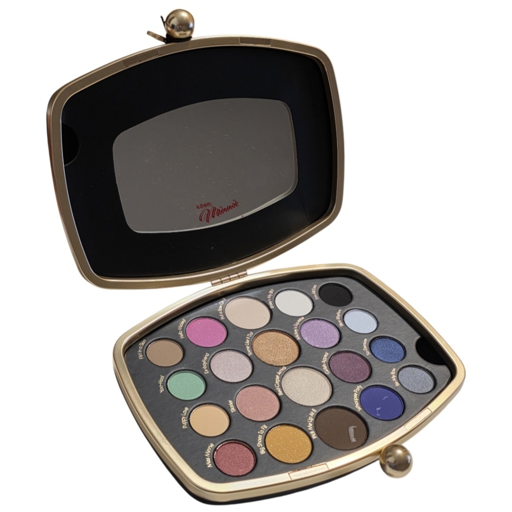 Sephora x Minnie's World In Color Eyeshadow Palette Disney Minnie Beauty